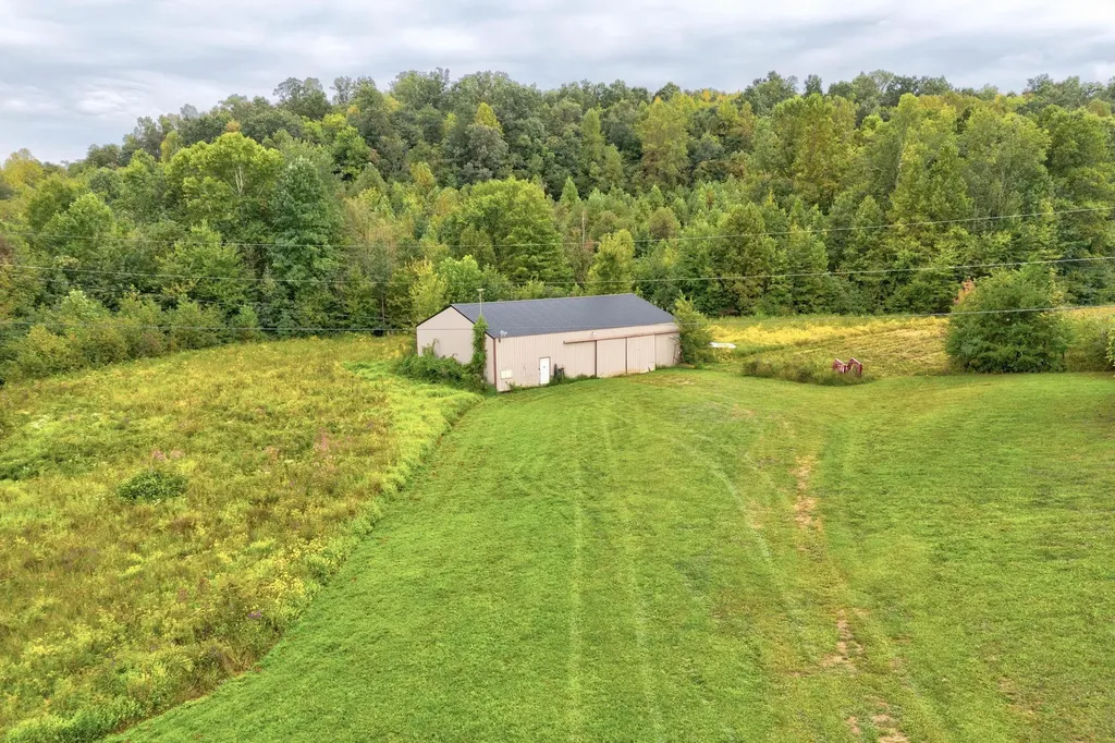 919 Town Branch Jeffersonville KY 40337