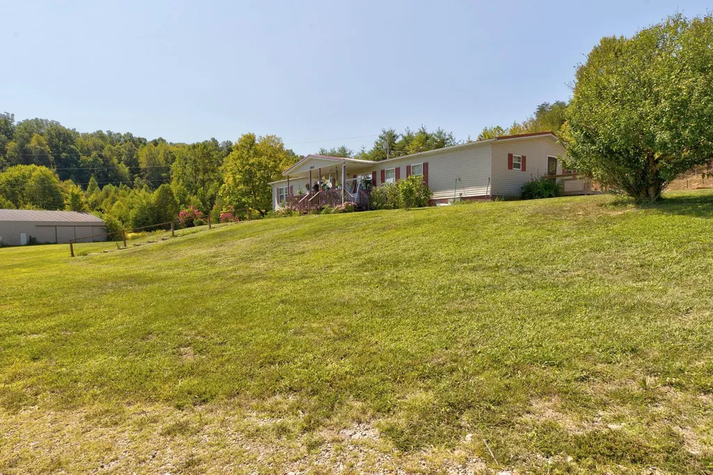 919 Town Branch Jeffersonville KY 40337