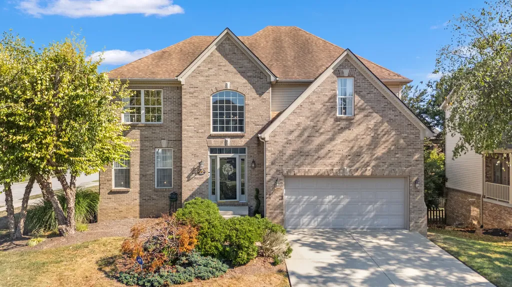 100 Deer Crossing Nicholasville KY 40356