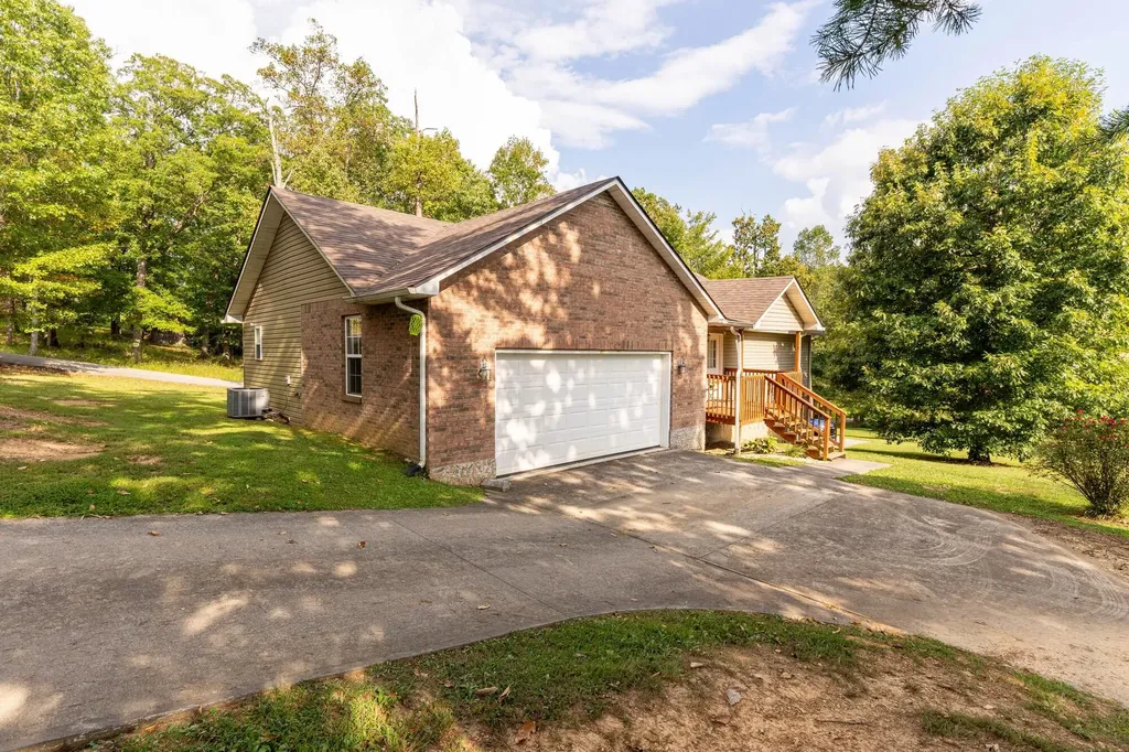 403 Aspen Drive London KY 40741