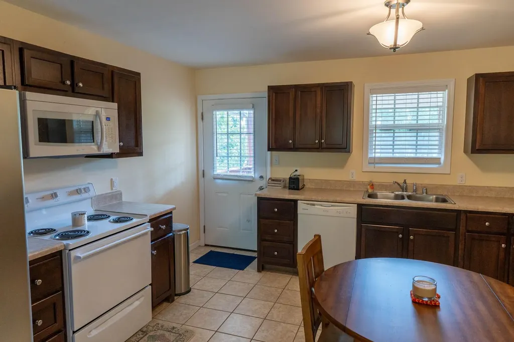 403 Aspen Drive London KY 40741