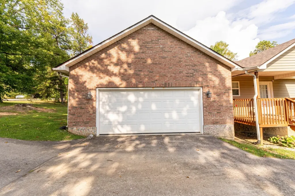 403 Aspen Drive London KY 40741