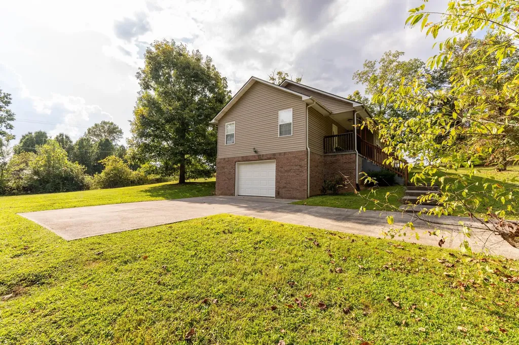 403 Aspen Drive London KY 40741