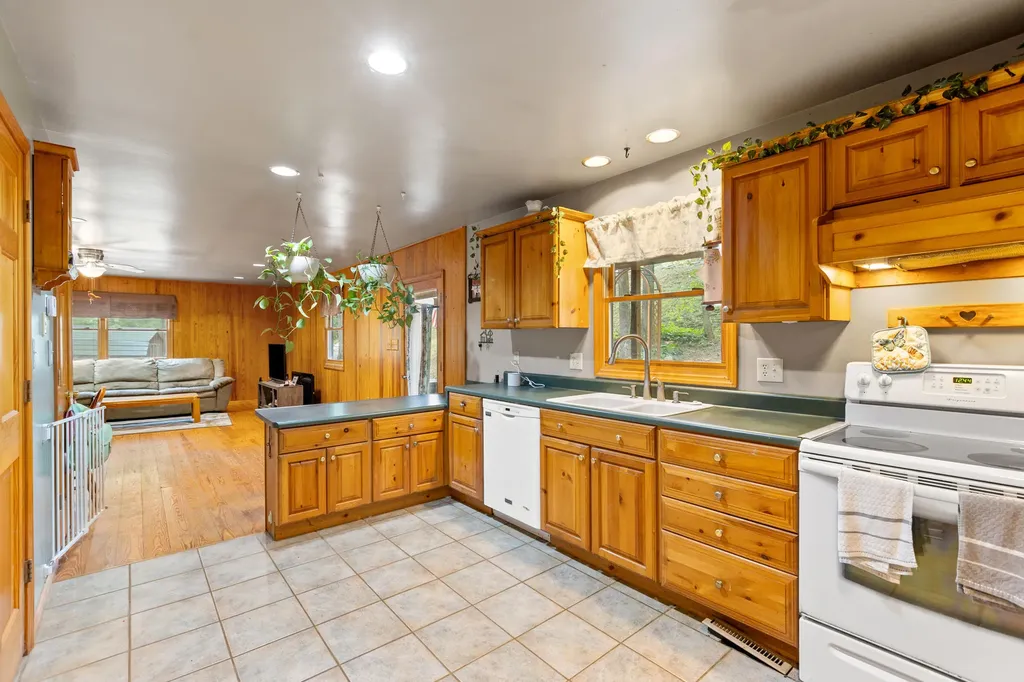 45 Krider Lane Wellington KY 40387