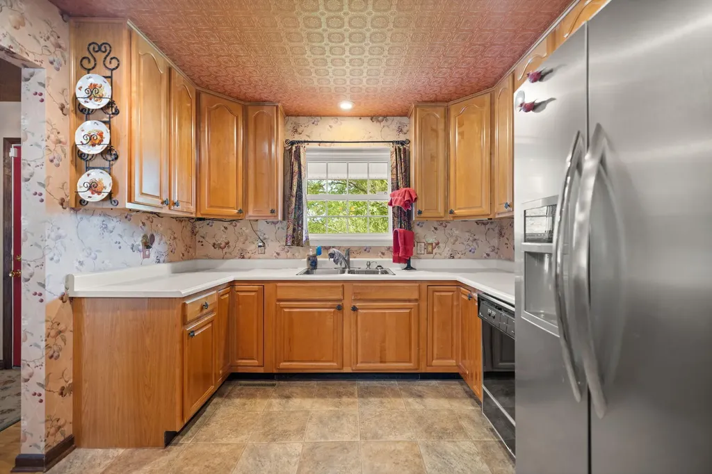 95 Hilltop Estates Road Morehead KY 40351