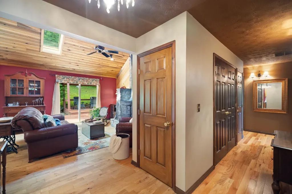 95 Hilltop Estates Road Morehead KY 40351