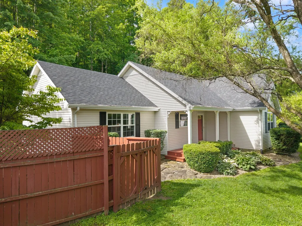 95 Hilltop Estates Road Morehead KY 40351