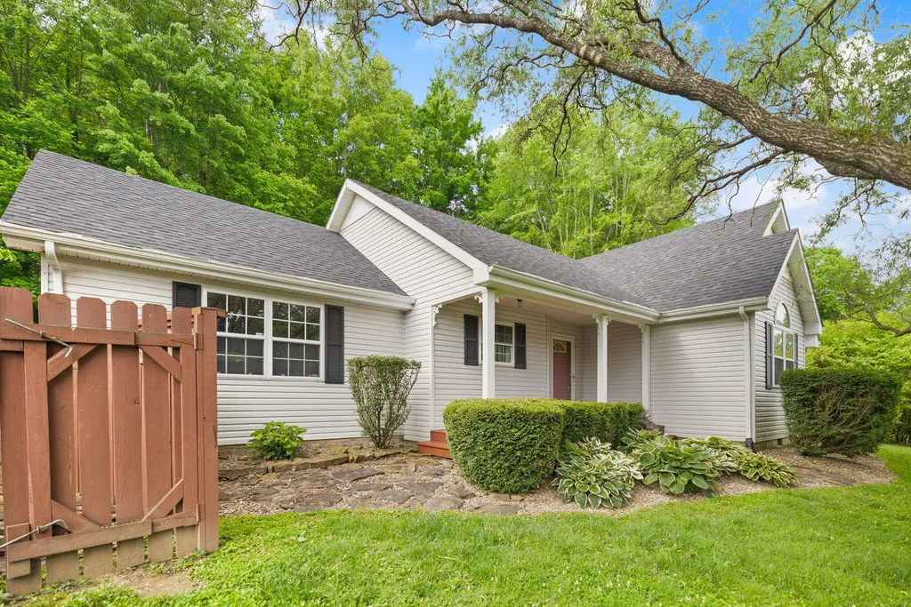 95 Hilltop Estates Road Morehead KY 40351