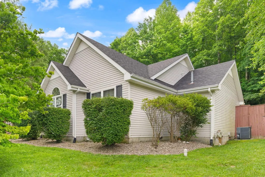 95 Hilltop Estates Road Morehead KY 40351