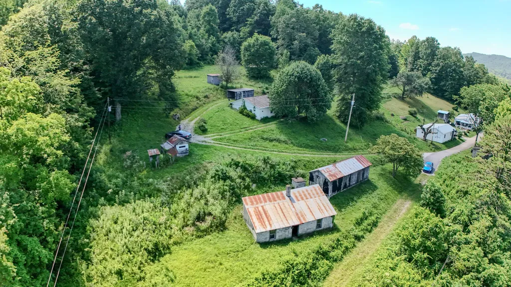 158 Robbins Lane Mt Vernon KY 40456