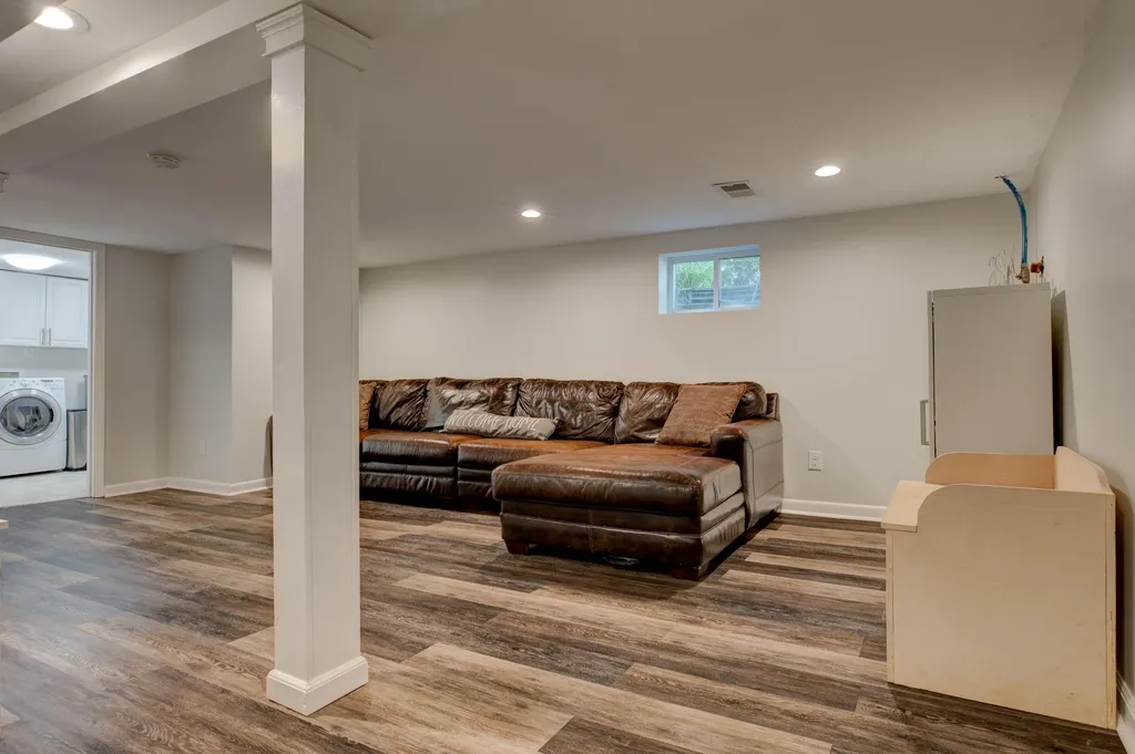 1144 Providence Lane Lexington KY 40502