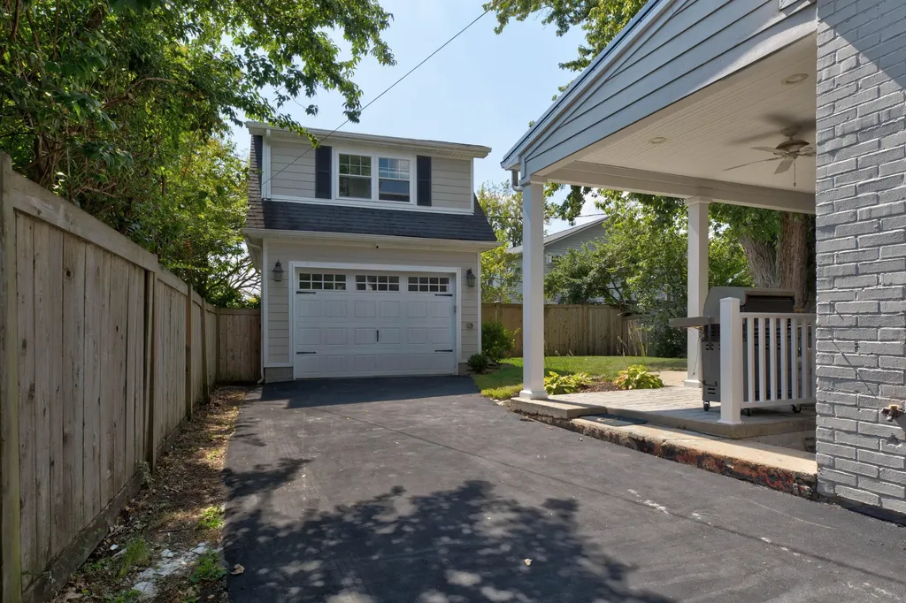 1144 Providence Lane Lexington KY 40502