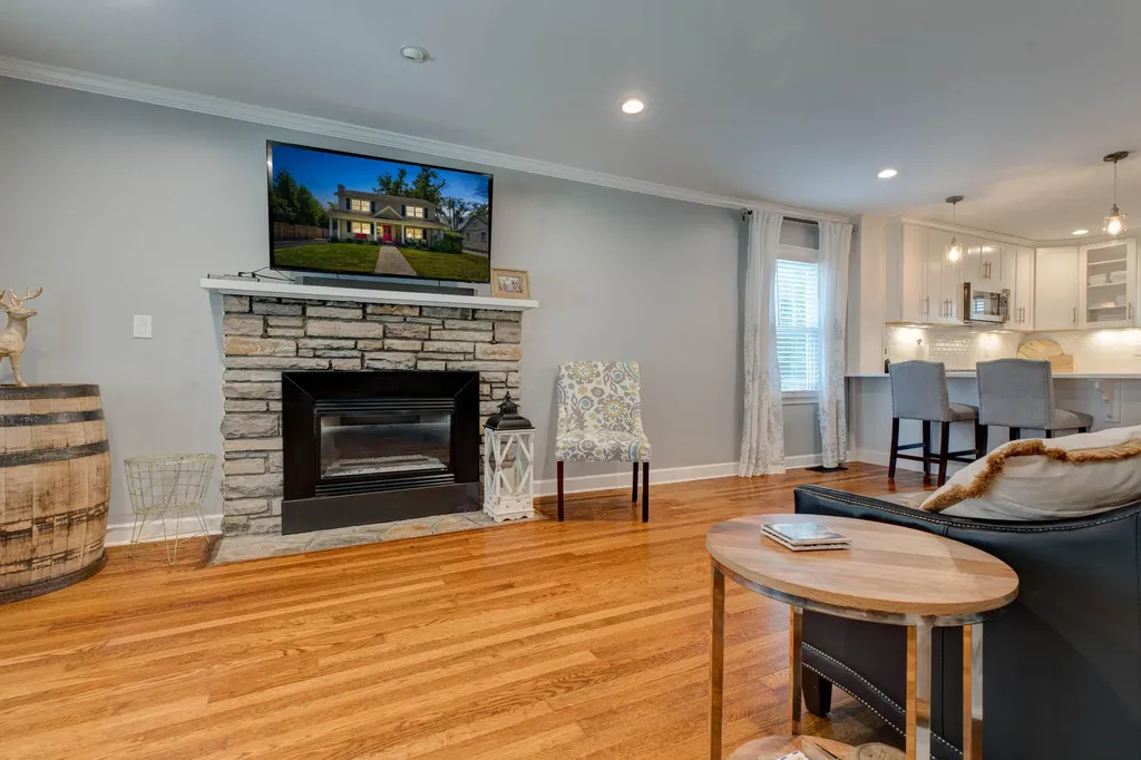 1144 Providence Lane Lexington KY 40502