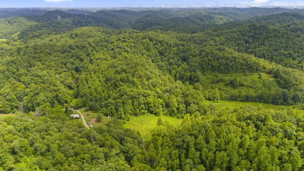 1235 Greenbrier Branch Road Campton KY 41301
