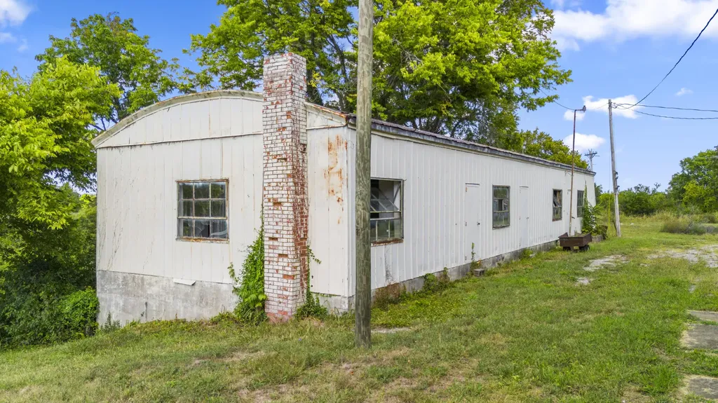 4314 Mackville Road Harrodsburg KY 40330