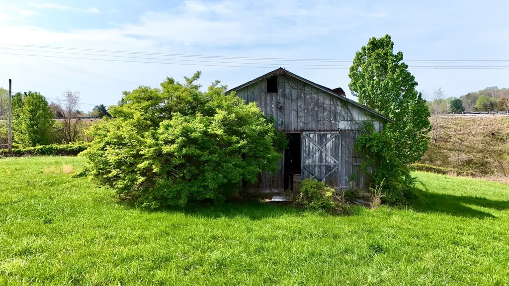 229 Somerset Road London KY 40741