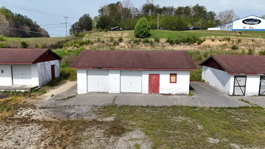 229 Somerset Road London KY 40741