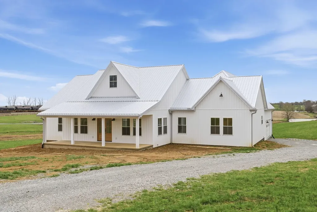 4221 Carpenter Pike Carlisle KY 40311
