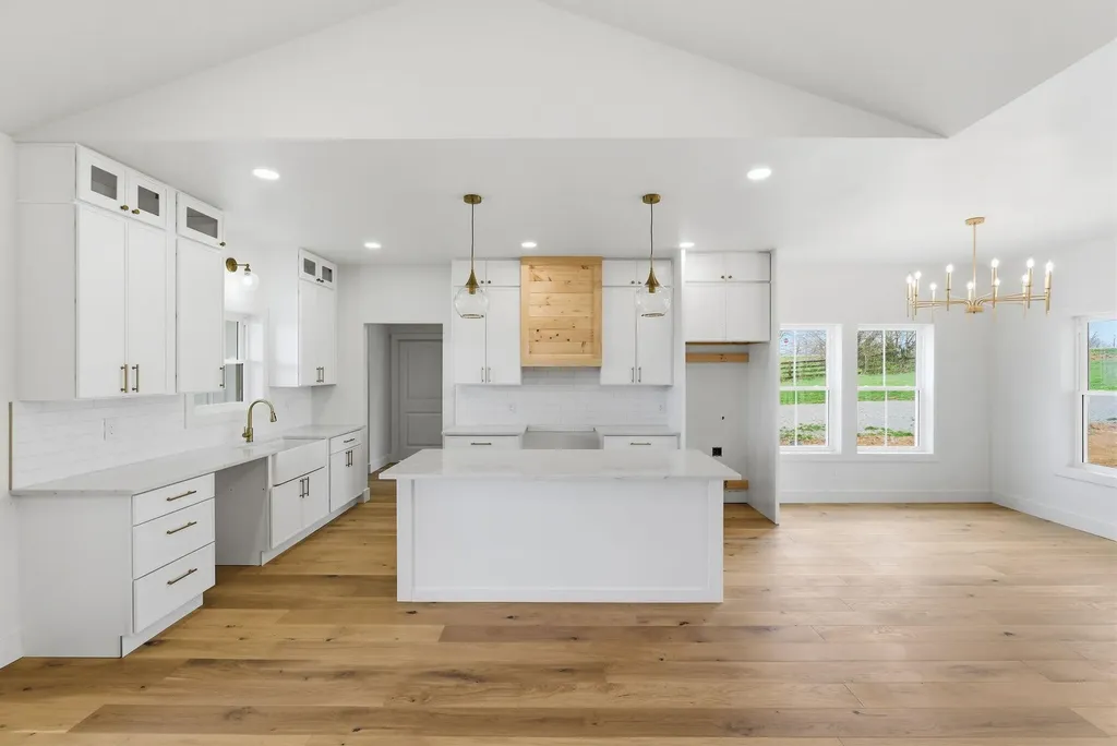 4221 Carpenter Pike Carlisle KY 40311