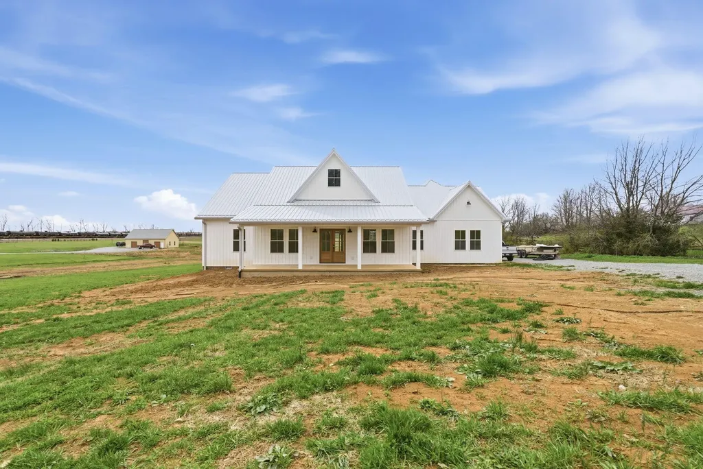 4221 Carpenter Pike Carlisle KY 40311