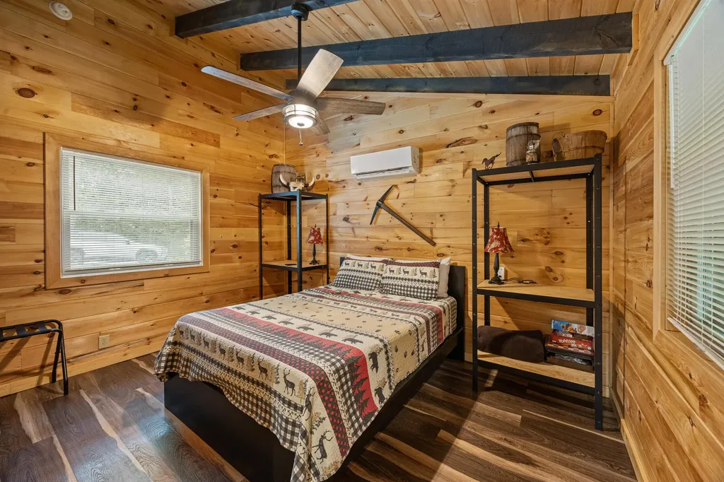 4523 Amos Ridge Road Frenchburg KY 40322