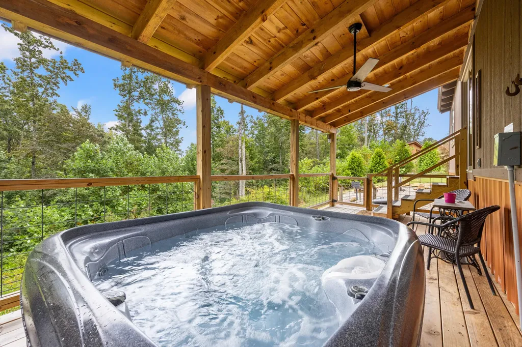 4523 Amos Ridge Road Frenchburg KY 40322