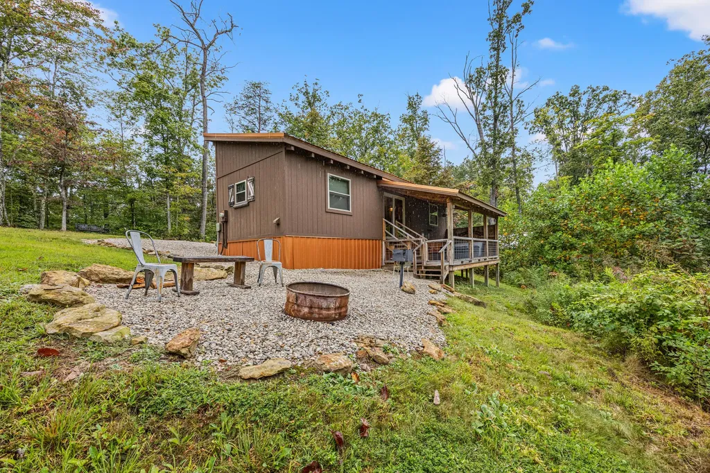 4523 Amos Ridge Road Frenchburg KY 40322