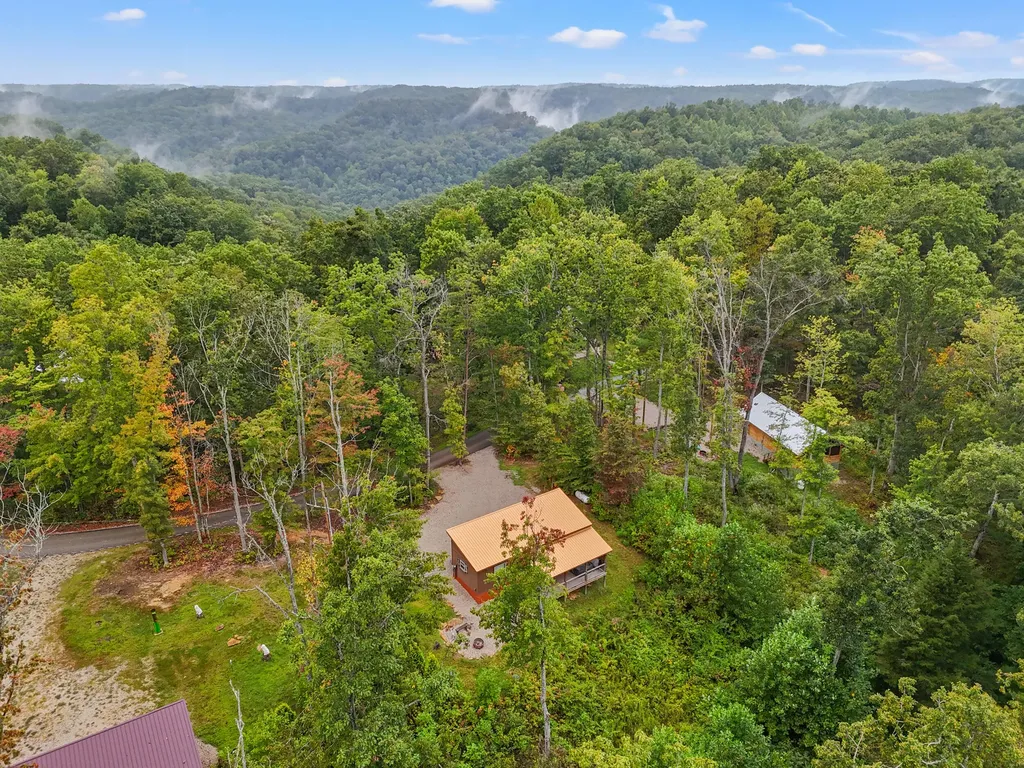 4523 Amos Ridge Road Frenchburg KY 40322