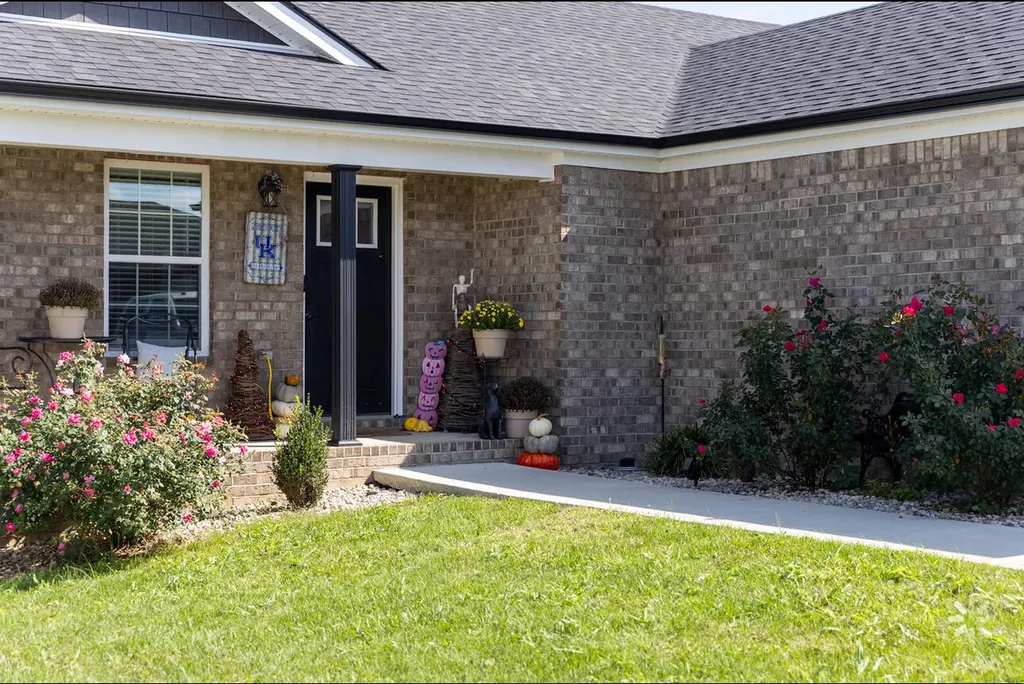 121 Stillwater Drive Berea KY 40403