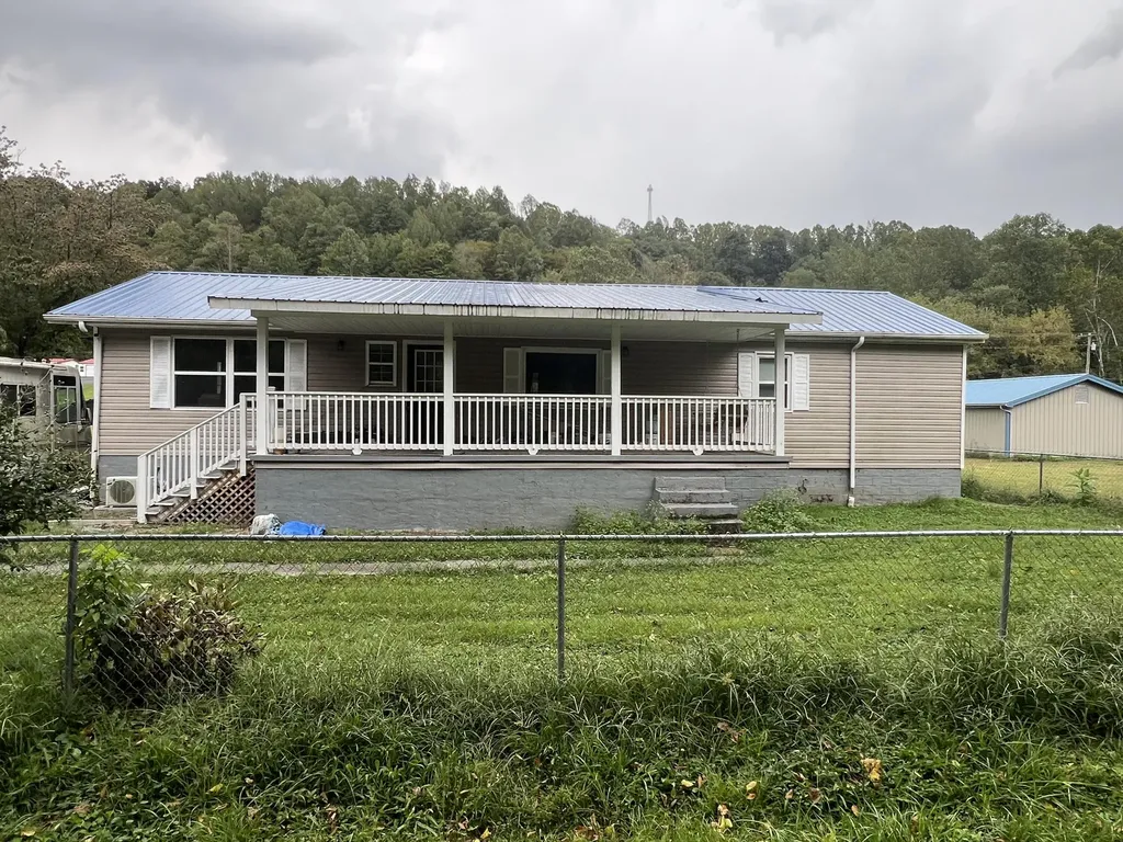 1100 Balkan Road Pineville KY 40977