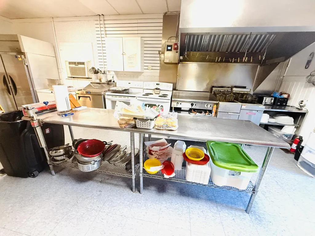 105 W Main Street Harrodsburg KY 40330