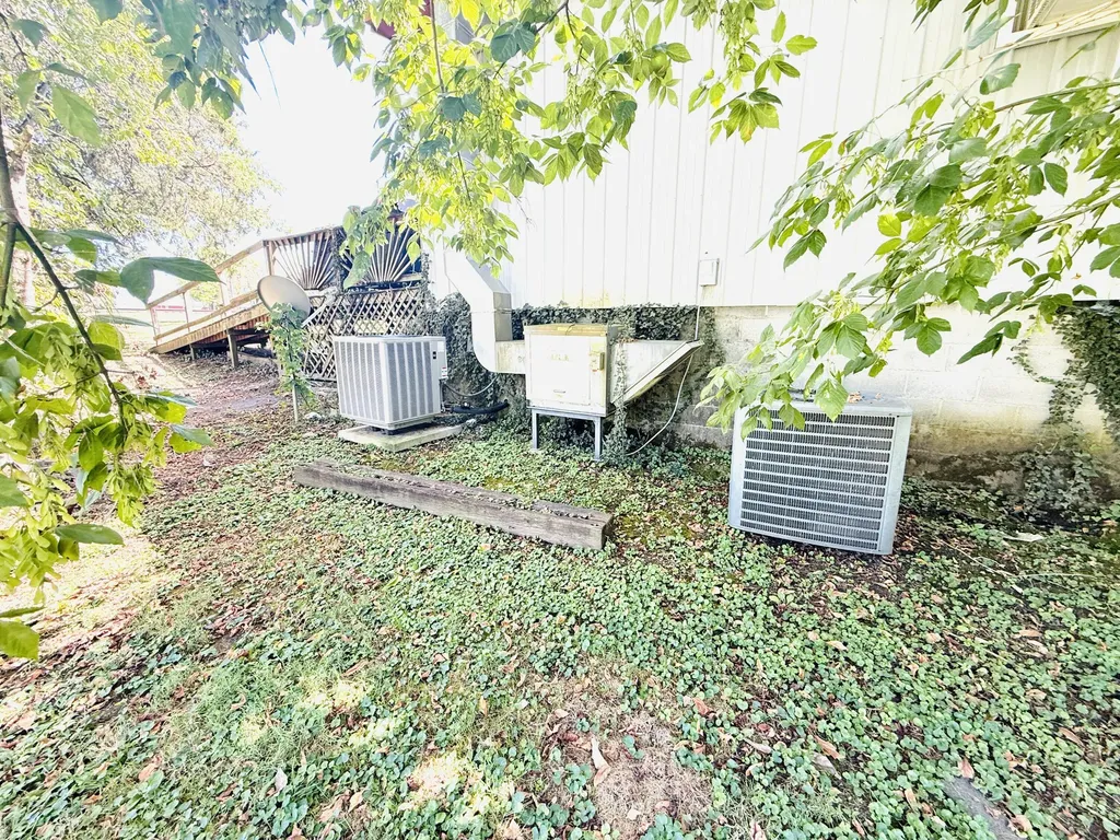105 W Main Street Harrodsburg KY 40330