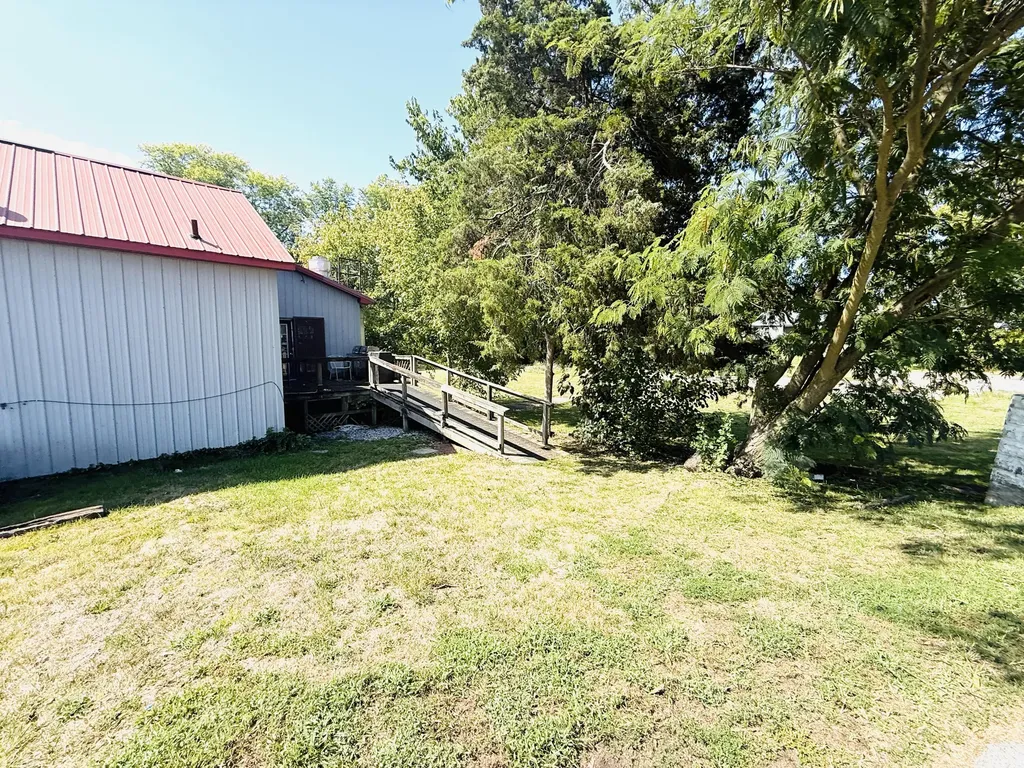 105 W Main Street Harrodsburg KY 40330