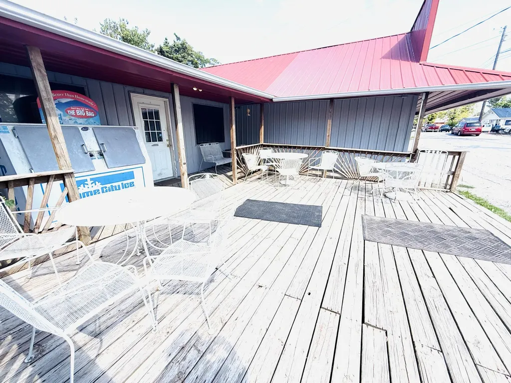 105 W Main Street Harrodsburg KY 40330