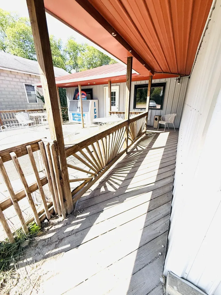 101 W Main Street Harrodsburg KY 40330