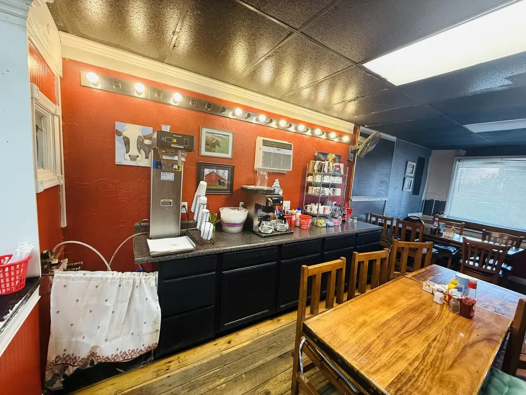 101 W Main Street Harrodsburg KY 40330