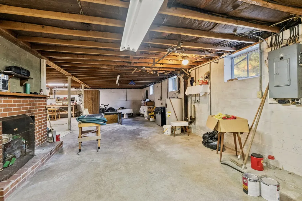 9990 Us-27 Waynesburg KY 40489