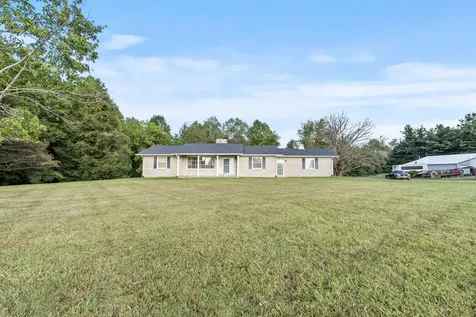 9990 US-27 Waynesburg KY 40489