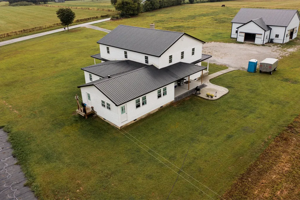3751 Kendall Springs Road Owingsville KY 40360