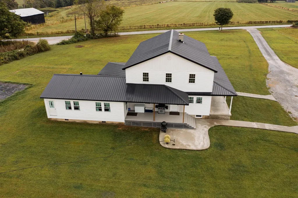 3751 Kendall Springs Road Owingsville KY 40360