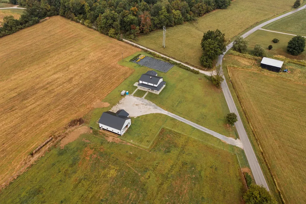 3751 Kendall Springs Road Owingsville KY 40360