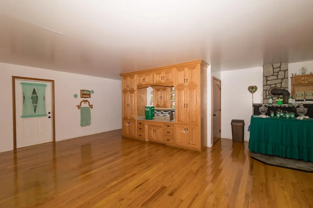 3751 Kendall Springs Road Owingsville KY 40360