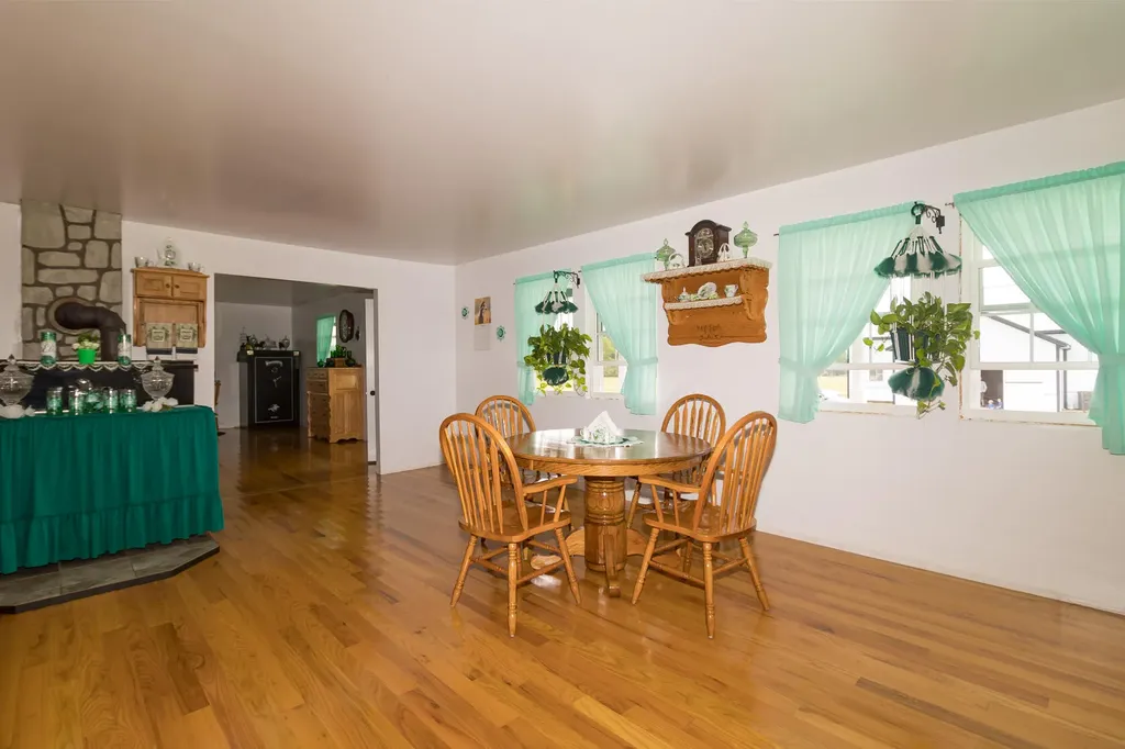 3751 Kendall Springs Road Owingsville KY 40360
