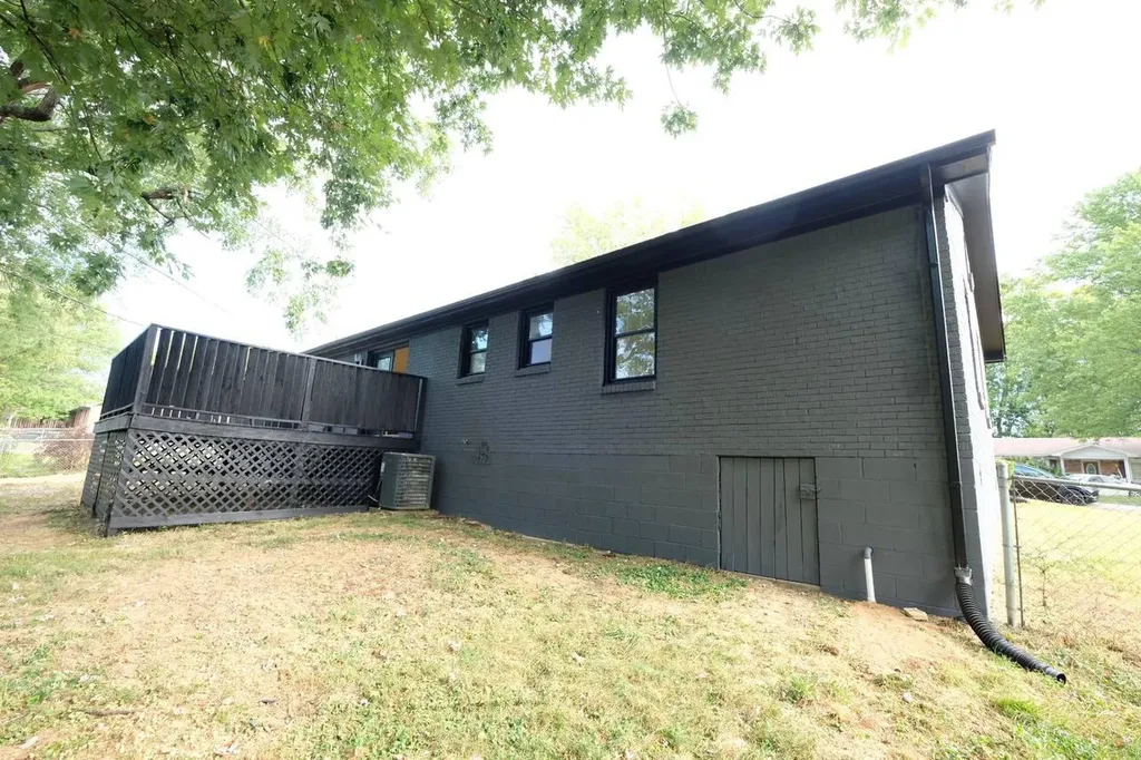205 Lynn Drive Lawrenceburg KY 40342