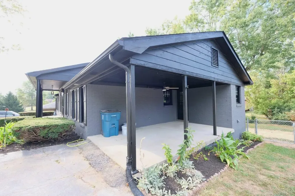 205 Lynn Drive Lawrenceburg KY 40342