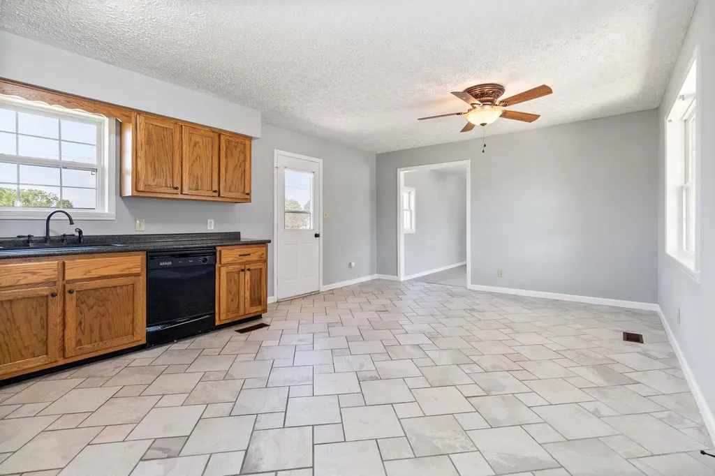 175 Robin Drive Stanford KY 40484