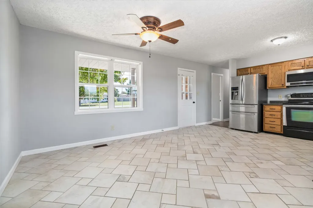 175 Robin Drive Stanford KY 40484