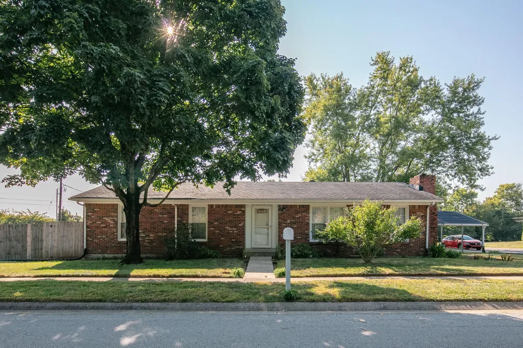140 Dan Drive Versailles KY 40383