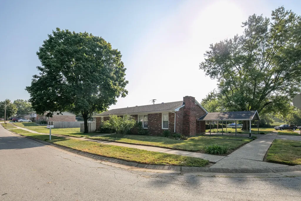 140 Dan Drive Versailles KY 40383