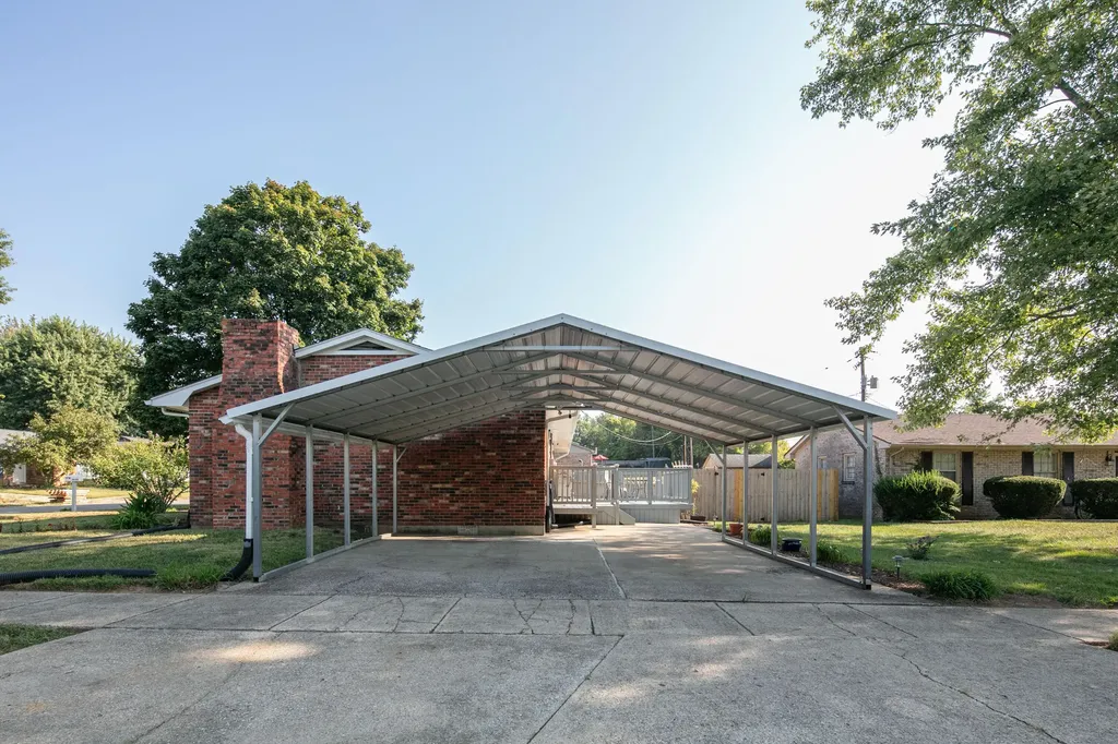140 Dan Drive Versailles KY 40383